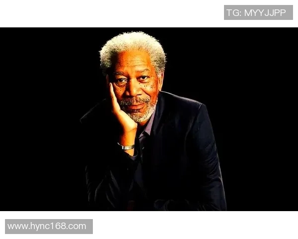 黑人卷发足球明星的风采与奋斗历程揭秘 拼搏与荣耀背后的真实故事